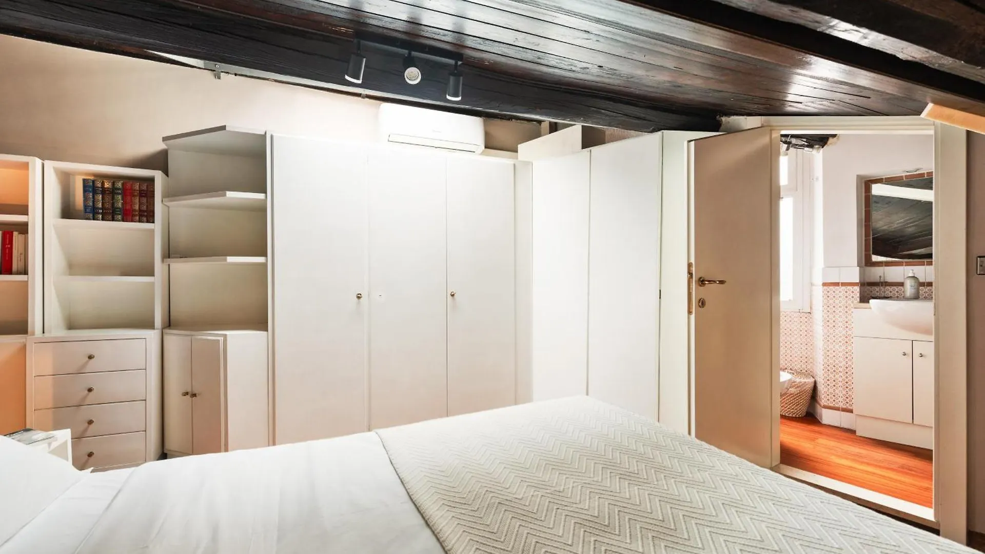 Trastevere Lovely Apartment Rome Italy